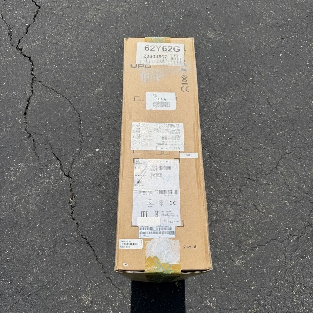 New‎ IBM 7316-TF5 173RM17A 17.3